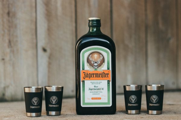 Как пить ликер Jägermeister: правила сочетания и подачи